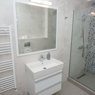 Rent of a comfortable 2-room apartment, 58 m², Faleza Nord, Constanța, Romania